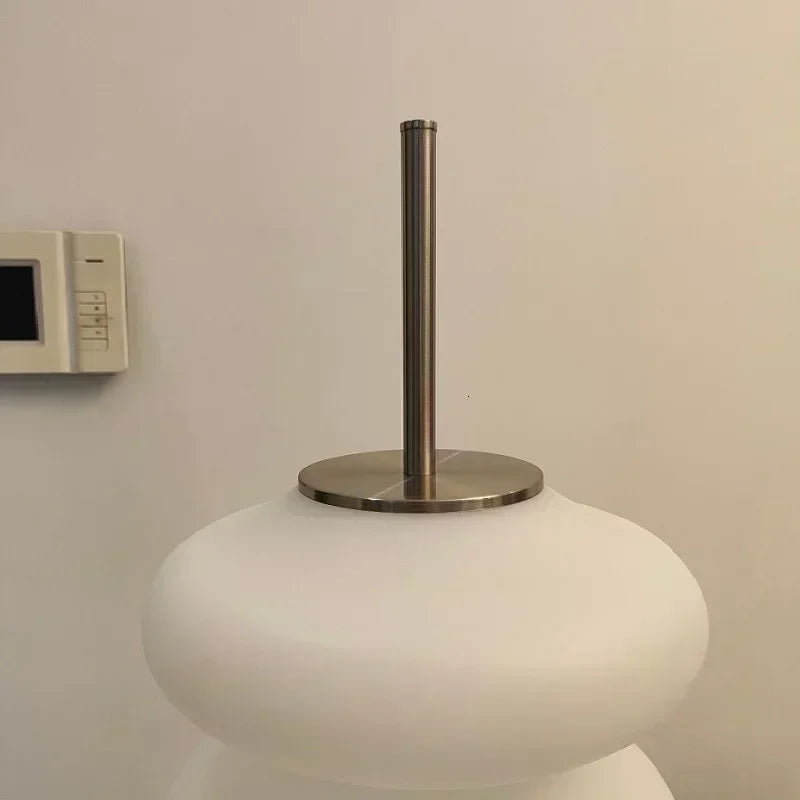 Lampadaire LED design danois en forme de gourde