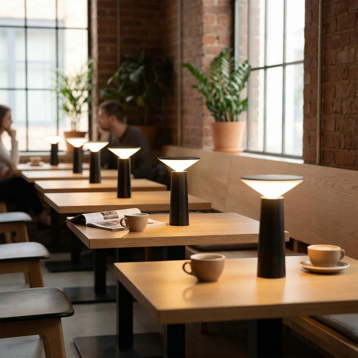 Lampe de table LED réglable USB