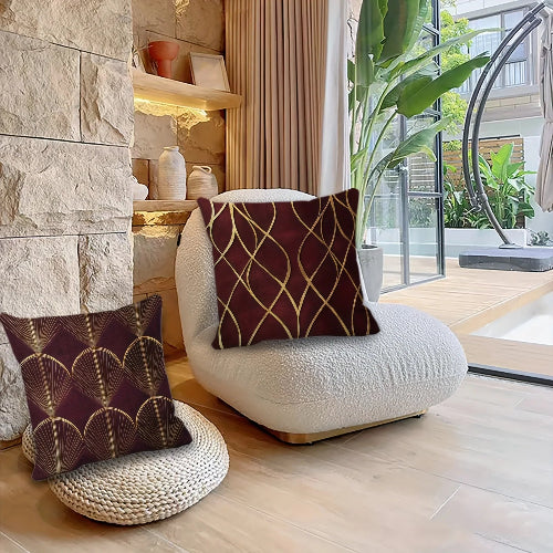 housses de coussin géométriques bordeaux et dorées lot de 4