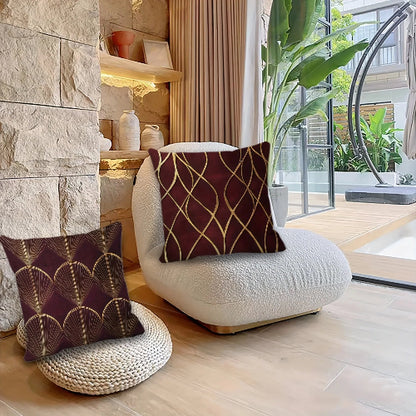 housses de coussin géométriques bordeaux et dorées lot de 4